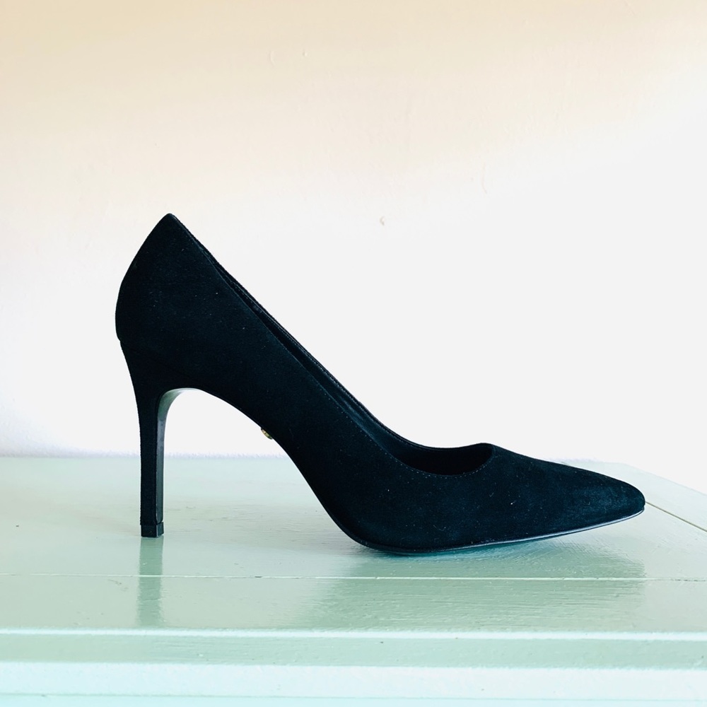 CLASSIC SEXY STILETTOS